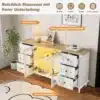 Kummut LED valgustusega, klaasuste ja 6 sahtliga, 150 cm | E-pood Tootemaailm Elegantselt valge kummut LED valgustusega, klaasuste ja kuue sahtliga, sobitub ideaalselt teie elutoa interjööri. Kummuti disain ühendab modernsuse ja praktilisuse, pakkudes rohkelt hoiuruumi. Puitpõrandal ja taustal neutraalsetes toonides seina ääres paiknev kummut loob sooja ja kutsuva õhkkonna.