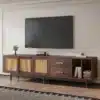 TV-alus MDF puidust, rotangiga, 190 cm, 75-tollisele | E-pood Tootemaailm Elegantne TV-alus, valmistatud MDF puidust ja rotangiga, mahutab 75-tollise televiisori, kahe sahtli ja avatud riiulitega, minimalistlik hele puidutoon.
