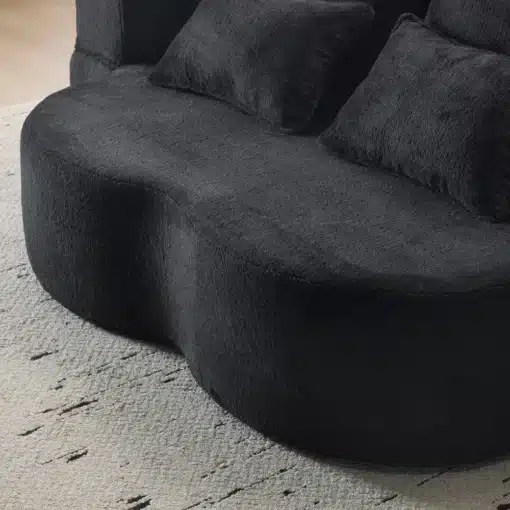Pehme lahtikäiv põrandadiivan, 4 padjaga, flanell | E-pood Tootemaailm Pehme lahtikäiv põrandadiivan flanellmaterjalist, musta värvi, koos nelja padjaga, hallide toonidega vaibal.