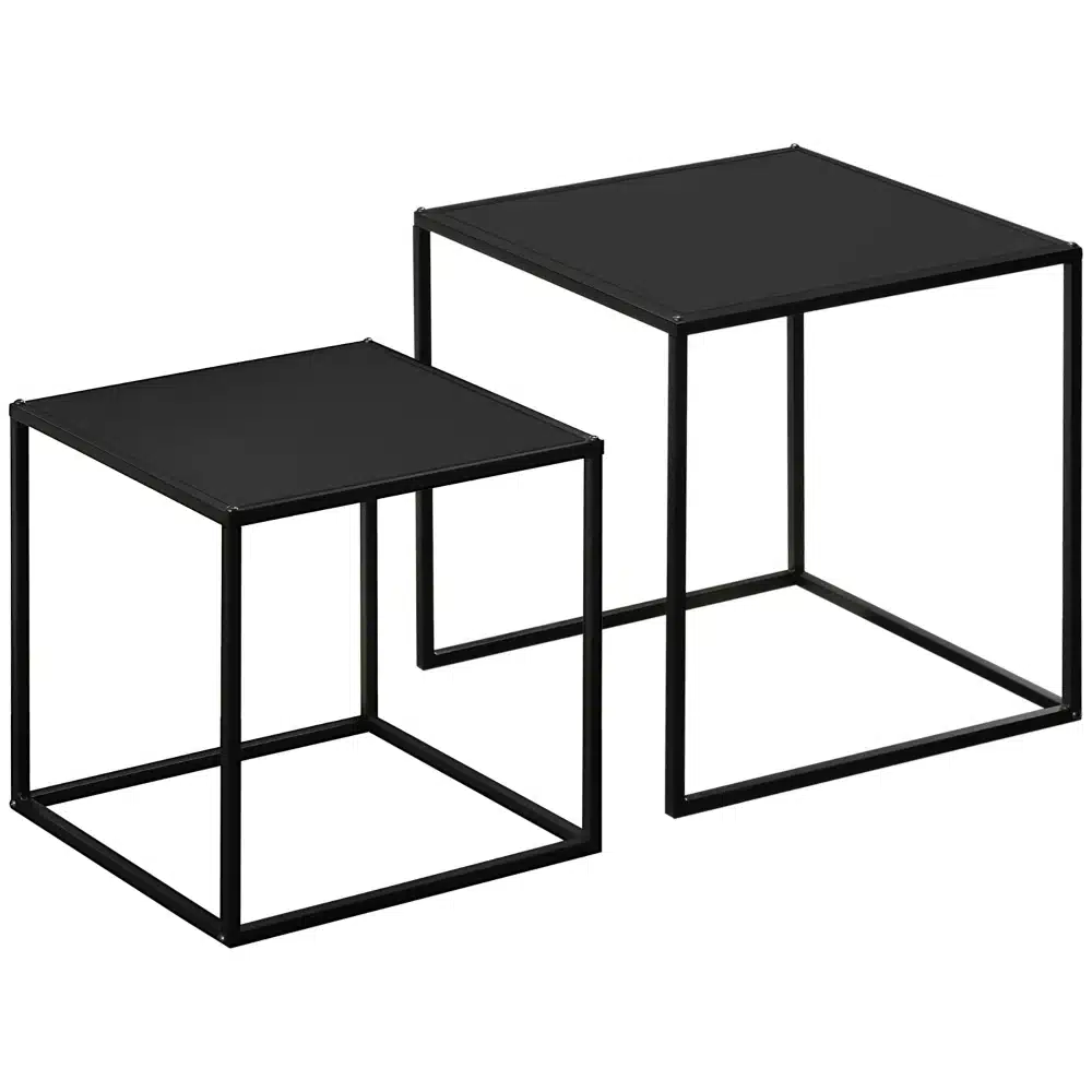 Kaks mustast terasest diivanilauda, üks väiksem ja teine suurem, minimalistlikus stiilis. Mõlemad lauad on selgete, puhaste joontega ja paiknevad valge tausta ees.