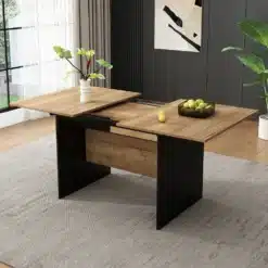 Pikendatav söögilaud puiduspooniga, millel on kaasaegne disain ja naturaalne puittoon, valgusküllases elutoas elegantsete detailidega.