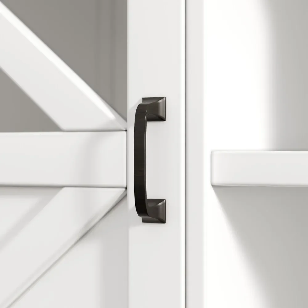 Valge köögisaare ukse käepide, valmistatud metallist, sobib suurepäraselt Köögisaar ratastel LED-valgustusega ja kokkupandav laud juurde. Minimalistlik disain harmoneerub kaasaegse köögimööbliga.