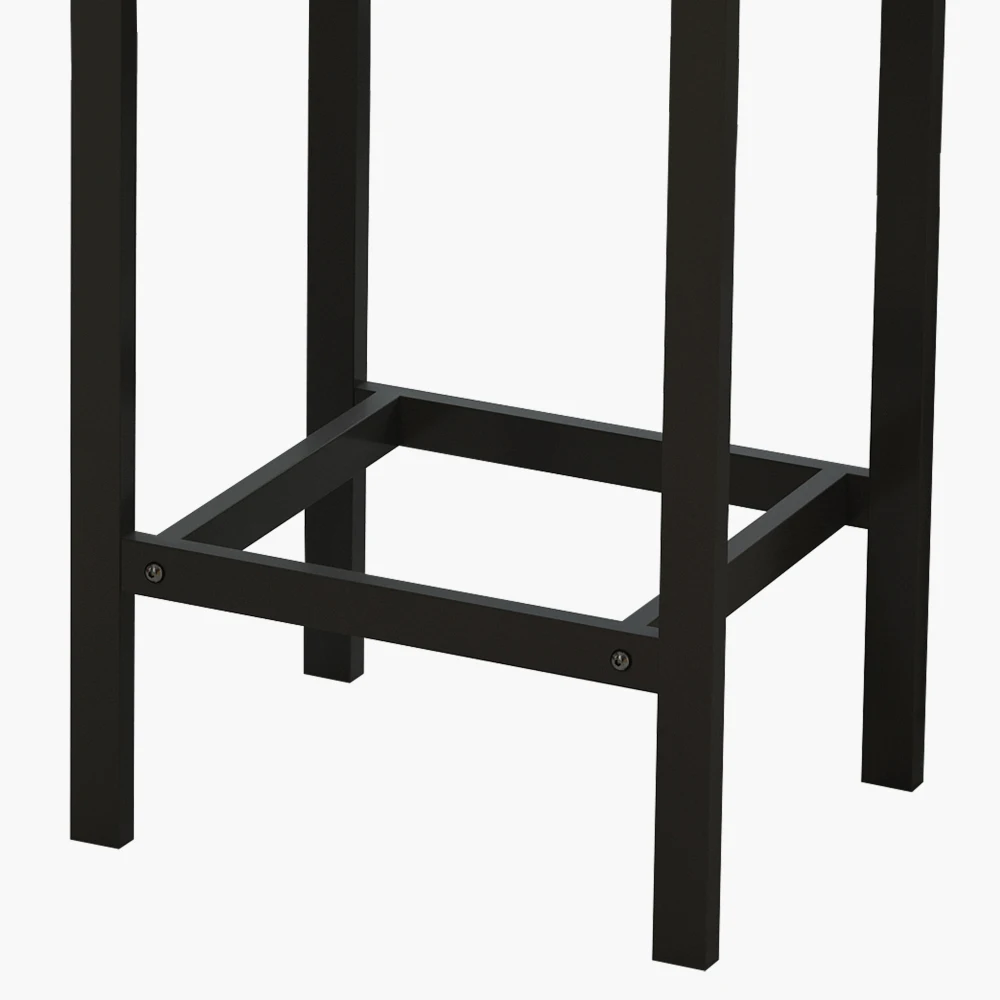 Piklik söögilaud 3 taburetiga, millel on tugev must metallist raam ja minimalistlik disain, sobib ideaalselt igasse kaasaegsesse söögituppa.