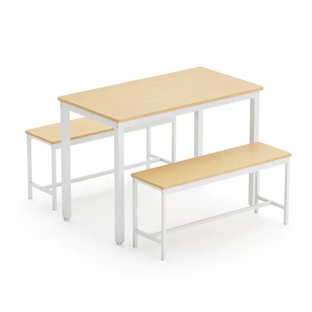 Valge terasraamiga söögilaud koos kahe pingiga, lauaplaadid helepruuni puidutooniga. Minimalistlik disain sobib kaasaegsesse kööki. Söögilauad pinkidega 110x60x75cm.