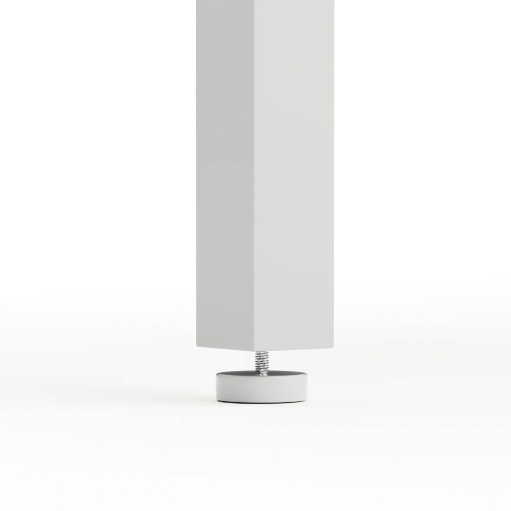 Lähedalt vaade valgele Söögilauad pinkidega 110x60x75cm laua jalale, mis seisab tasasel valgel pinnal. Laua metalljalg on tugev ja stabiilne, sobides suurepäraselt igapäevaseks kasutamiseks erinevates köökides.