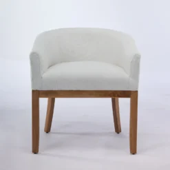 Beež linane söögitool täispuidust raamiga, modernne disain ja elegantne viimistlus valgel taustal.