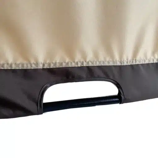 Pergola päikesevarir veekindel UV-kaitsega 12x9 | E-pood Tootemaailm Lähivaade Pergola päikesevariri servast, mis on valmistatud veekindlast materjalist ja varustatud UV-kaitsega. Detailne vaade käsitöö hõlbustamiseks mõeldud tumeda servaga.