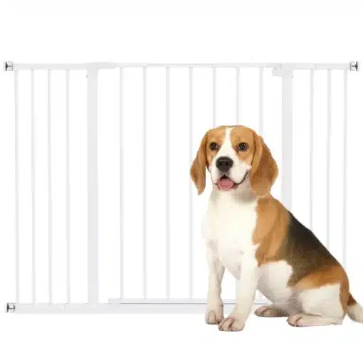 Lemmiklooma turvavärav trepile, metall, valge, 76–107 cm | E-pood Tootemaailm Valge metallist lemmiklooma turvavärav trepile, mille ees istub rõõmus beagle koer. Värav kinnitub kindlalt seinale ja on kohandatav laiusega 76-107 cm.