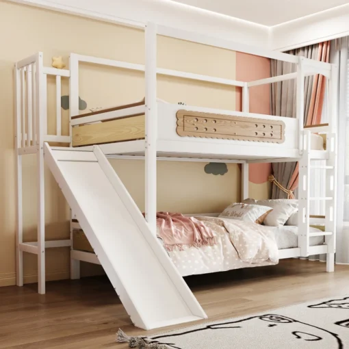 Kahekorruseline narivoodi liumäe ning turvapiiretega | E-pood Tootemaailm Valge puidust narivoodi liumäe ja redeliga lastetoas