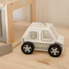 Laste puidust politseijaoskonna mängukomplekt tarvikutega | E-pood Tootemaailm Puidust politseiauto mänguasi mustade ratastega