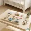 Montessori tegevustahvel lastele peenmotoorika arendamiseks | E-pood Tootemaailm Laste mängulaud puidust arendavate detailide ja pehmete mänguasjadega lastetoas