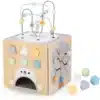 Montessori tegeluskuubik lastele 12+ kuud | E-pood Tootemaailm Puidust tegevuskuubik lastele kuju sobitamise, helmesteraja ja tegevuspaneelidega