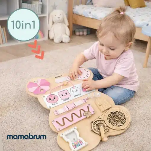 Montessori puidust sensoorne tegevustahvel lastele | E-pood Tootemaailm Väikelaps mängib puidust 10-in-1 arendava tegevuslauaga toas