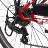 Lähivõte jalgratta tagumise ratta ja käiguvahetaja mehhanismist, nähtav on Shimano komponent ja ketas