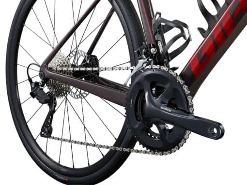 Maanteeratta tagaratas, ketasrootor, käiguvahetaja ja Shimano vändakomplekt