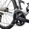 Maanteeratta tagumine käiguosa ja väntade piirkond, Shimano 105 grupiga ning musta raamiga GT jalgratas