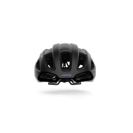 Must kiiver ventilatsiooniavadega, eestvaates valgel taustal
