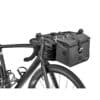 Lenksukott Giant H2Pro veekindel 12,5 l | E-pood Tootemaailm Rattal kinnitatud must jalgrattakott ja lenkstangil lisakott