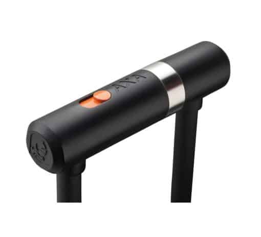 U-lukk AXA Newton Mini Pro terastrossiga | E-pood Tootemaailm Must must ühenduskaabli juhtmekorpus oranži nupuga ja metallrõngaga, valgel taustal