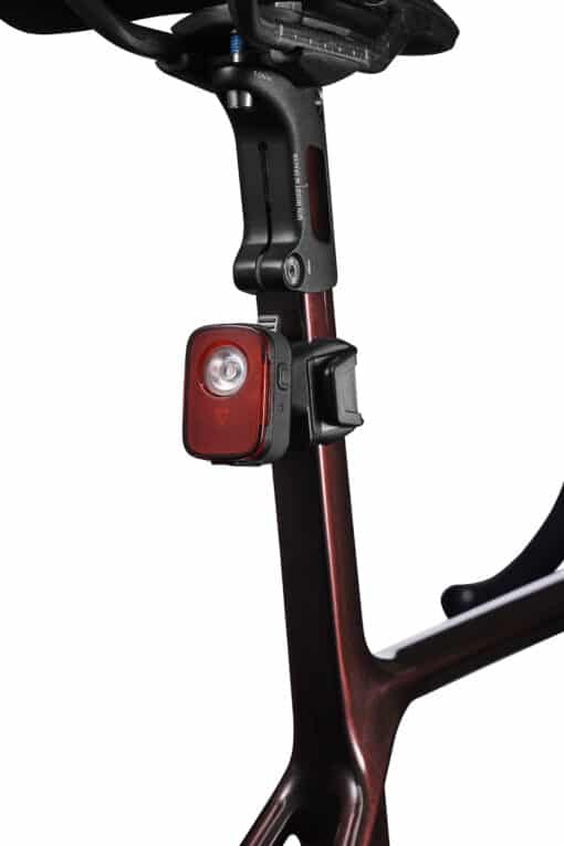 Tagatuli Giant Recon+ TL 150 tahavaateradariga | E-pood Tootemaailm Punane jalgratta tagatuli kinnitusega sadulatorule