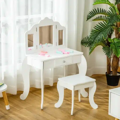 Laste tualettlaud peegli, tabureti ja sahtliga | E-pood Tootemaailm Valge lastetualett peegli, sahtli ja taburetiga valgusküllases toas