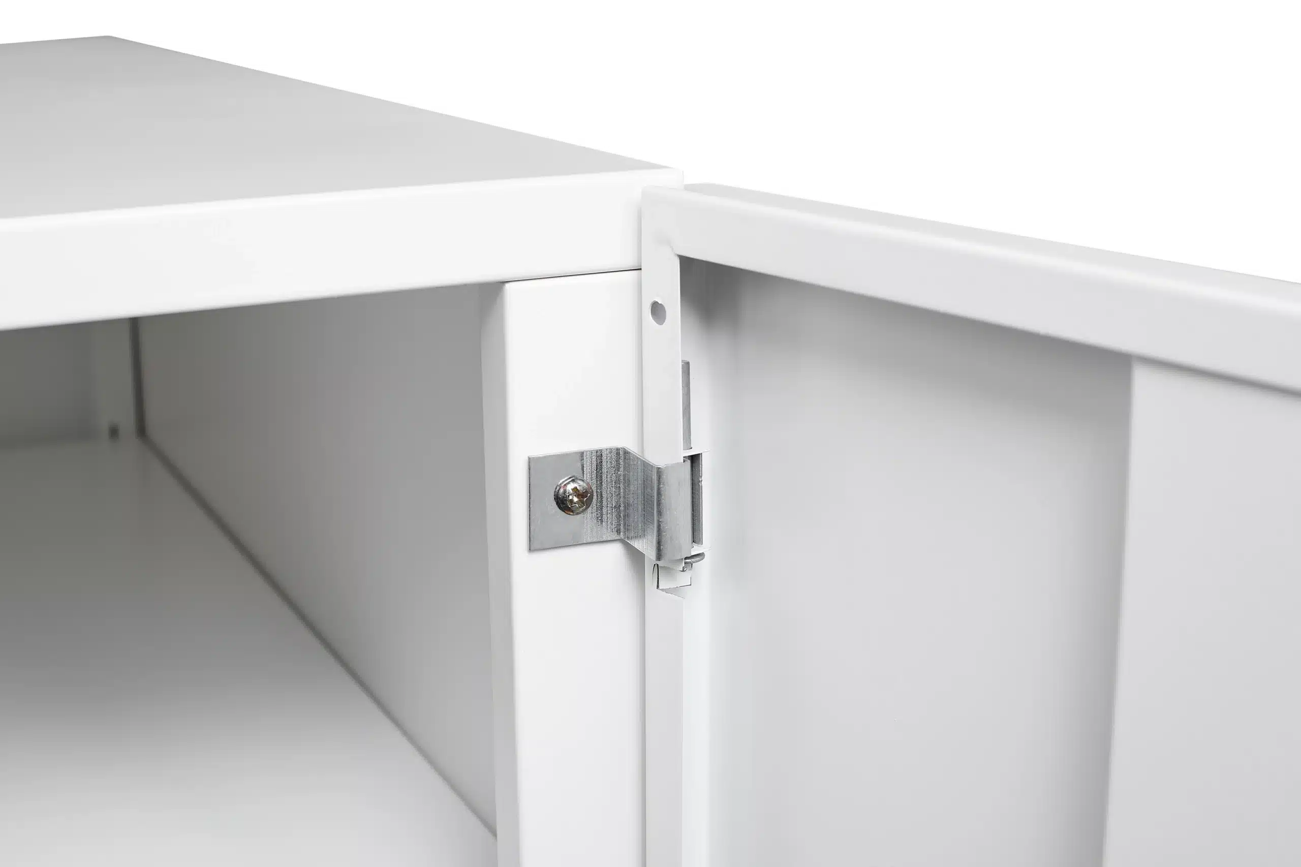 Valge kapi ukse metallhinge lähivaade