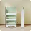 Laste raamaturiiul karukujuliste turvapiiretega 3 tasandit | E-pood Tootemaailm Valge ja rohelise tagaseinaga lastemööbli riiul mõõtudega 110 x 55 x 15 cm