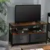 Telerialus kahe kangasahtli ja avatud riiuliga 98 cm | E-pood Tootemaailm Must puidust ja metallraamiga TV-alus kahe sahtli ja avatud riiuliga, televiisor peal