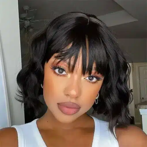 Laineline bob-parukas tukaga naturaalsetest juustest | E-pood Tootemaailm Laineline bob-parukas tukaga naturaalsetest juustest