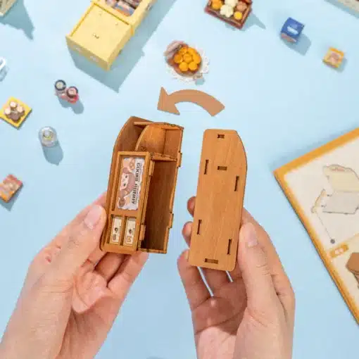 Puidust küpsisepoe miniatuuri ehituskomplekt, 182 osa | E-pood Tootemaailm Puidust küpsisepoe miniatuuri ehituskomplekt, 182 osa