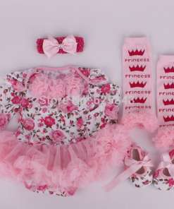 roosade lilledega body, roosad sokid, peapael ja kingad
