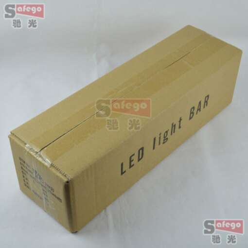 pruun pappkast, millel on kiri LED light bar