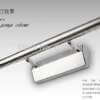 kaasaegne metallist seinalamp LED-tuledega