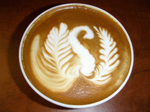 Latte_art_swan
