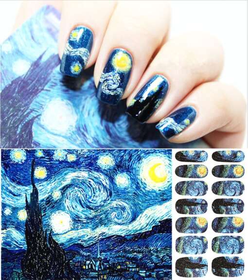 küünekleepsud, millel on sinisel taustal Van Goghi tähed ja öö