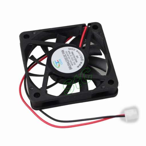 must plastikust 12V jahuti ventilaator juhtmetega