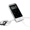 hõbedane mp3-mängija musta ekraaniga ja juhtmega kõrvaklapid