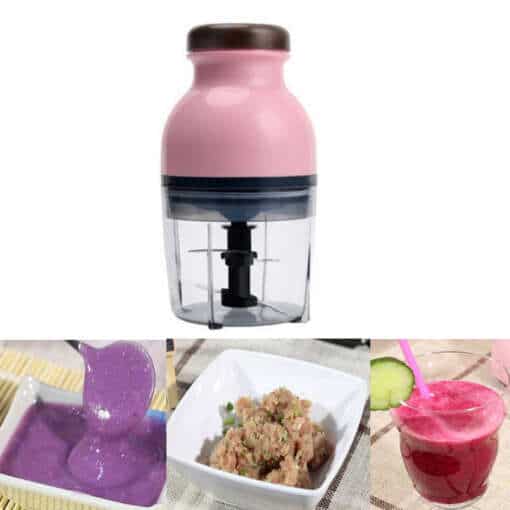 väike roosa blender läbipaistva anumaga ja musta kaanega
