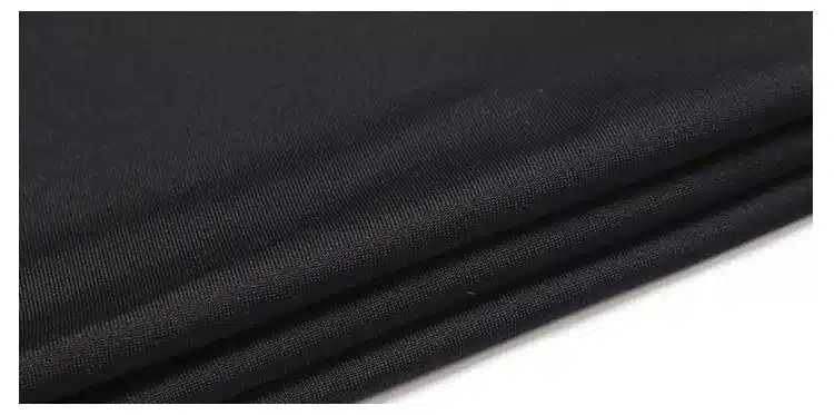 must elastne kangas lähivaates