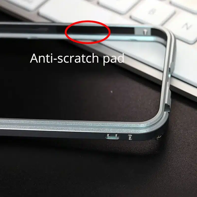 Tolmukindel ümbris iPhone-ile | kujundav pilt e-kaubamaja pildikogust