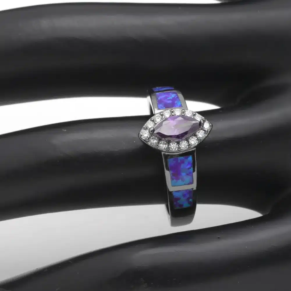 Elegantsed naiste sõrmused | kujundav pilt e-kaubamaja pildikogust