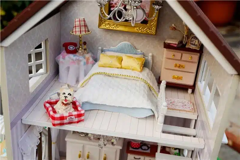 Miniatuurne "Pariisi apartement" stiilis möbleeritud nukumaja meisterdamiseks | kujundav pilt e-kaubamaja pildikogust