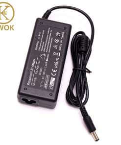 must toiteadapter koos juhtmega