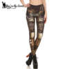 naine kannab prinditud mustriga retuuse, millel on steampunk stiilis detailid