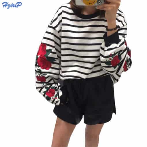 Roosidega triibuline sviiter