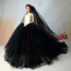 Uhked kleidid Barbie nukkudele