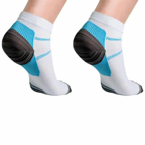 Valged sokid sportimiseks