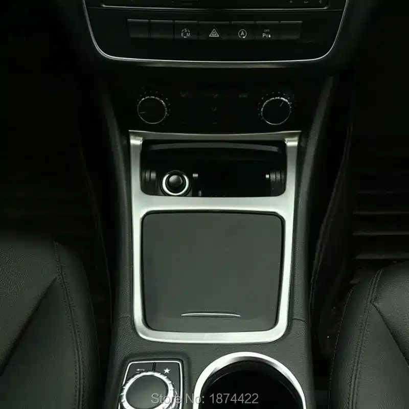 Tuhatoosi raam - Mercedes Benz CLA GLA A Class W117 C117 2013-2017 | kujundav pilt e-kaubamaja pildikogust
