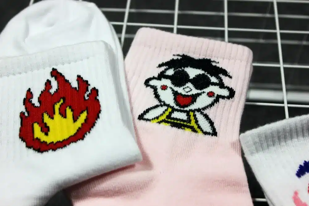 Women Daily Socks Harajuku Korea Japanese Cotton Kitten Flame Ulzzang Socks Men Chinese Cactus Gun Shark Alien Students Socks 13