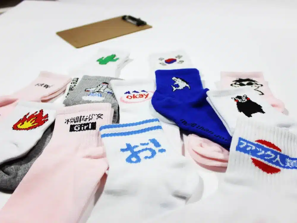 Unisex Cotton Harajuku Socks Daily Ulzzang Gosha Alien Earth Kitten Flame Chinese Korea Cactus Gun Shark Different Patterns 13